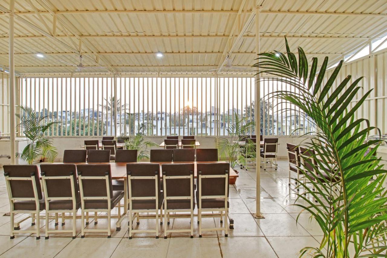 Treebo Krishna Regency Isbt Bus Stop 博帕尔 外观 照片
